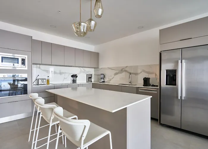 La Vista Residences Managed By Diria *