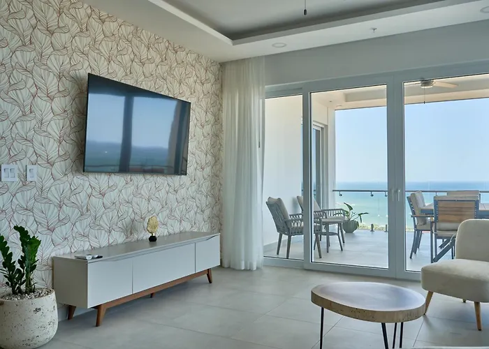 La Vista Residences Managed By Diria *